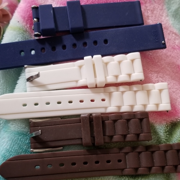 7 18mm silicon watch bands - Picture 3 of 3